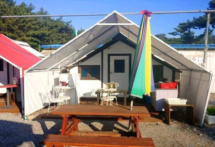 Pensión Taean Sinbatdeu Ui Moheom