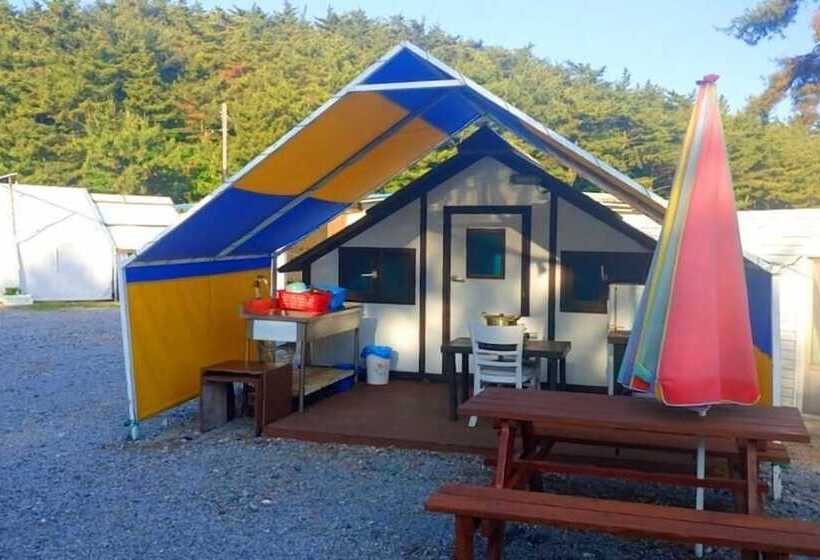 Pensión Taean Sinbatdeu Ui Moheom