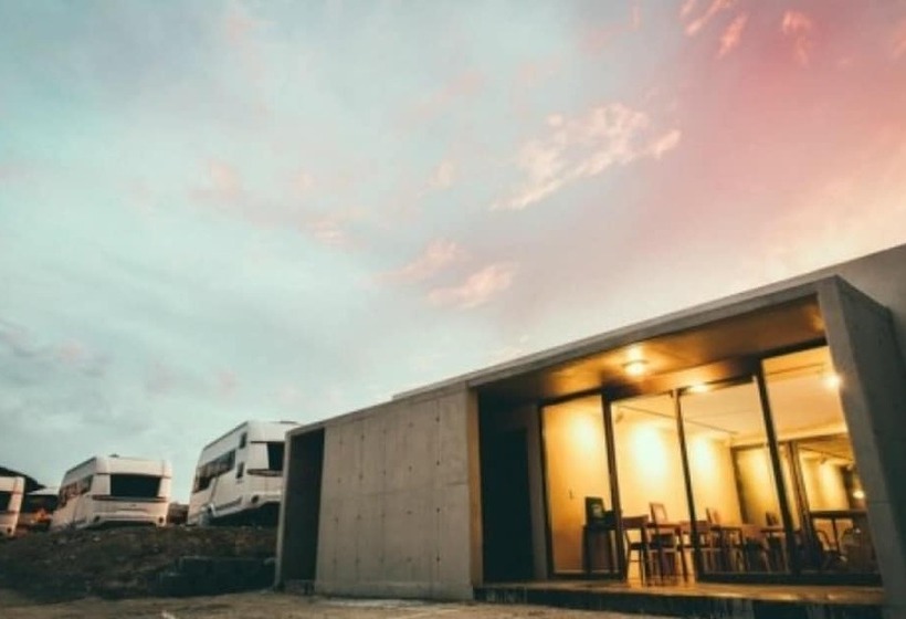 Pohang Glampingaen And Caravan Pension