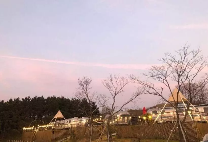 Pohang Glampingaen And Caravan Pension