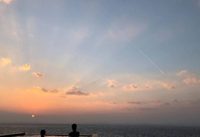 Pohang Glampingaen And Caravan Pension