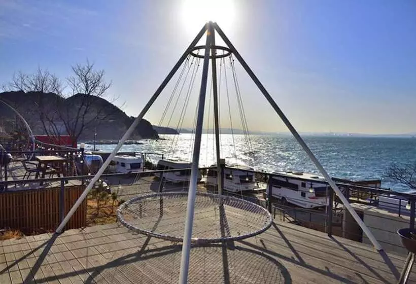 Pohang Glampingaen And Caravan Pension