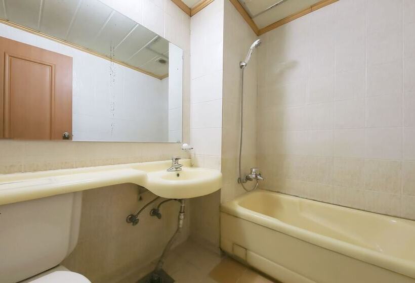 Seosan Cherboug Motel