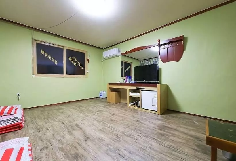 Seosan Cherboug Motel