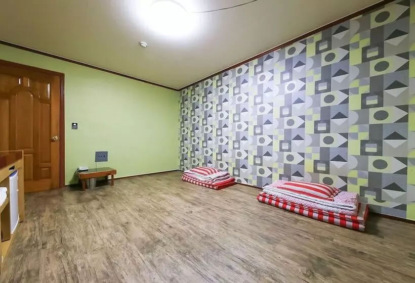 Seosan Cherboug Motel