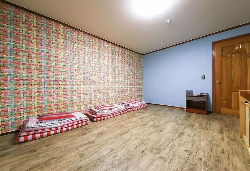 Seosan Cherboug Motel