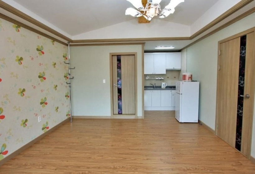 Seosan Noeulgwa Bada Pension