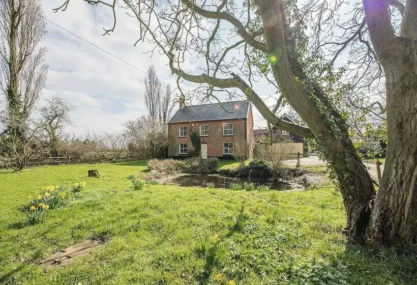 The Farmhouse, Boundary Farm, Framlingham