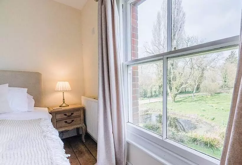 The Farmhouse, Boundary Farm, Framlingham