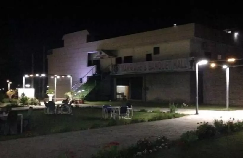 The Grand Hotel & Restaurant