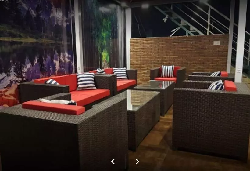 The Grand Hotel & Restaurant