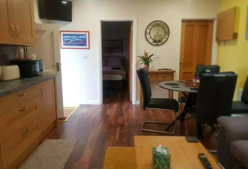 The Musical Ceol Cottage 1 Bedroom   Sleeps Four