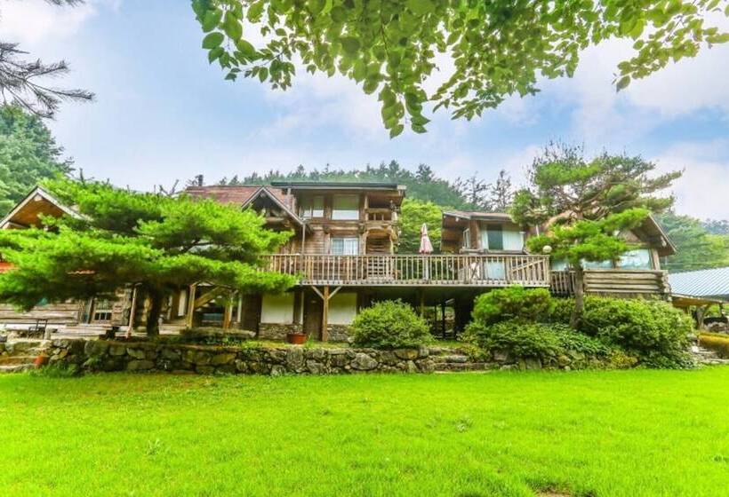Yangpyeong Log Camp Pension