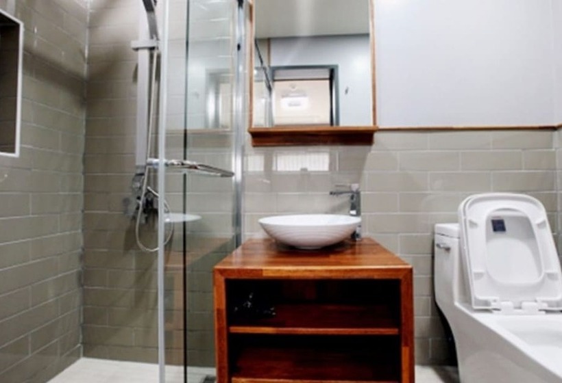 Yangyang Yachtrang Club House Pension