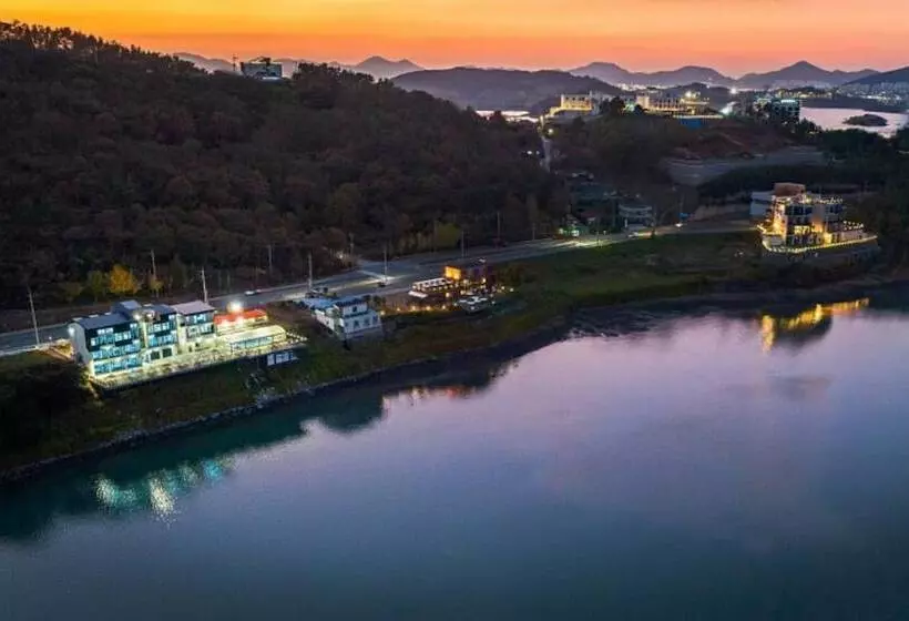 Yeosu Kpark Pension