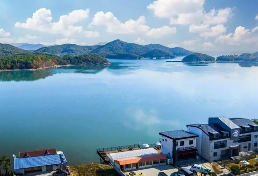 Yeosu Kpark Pension