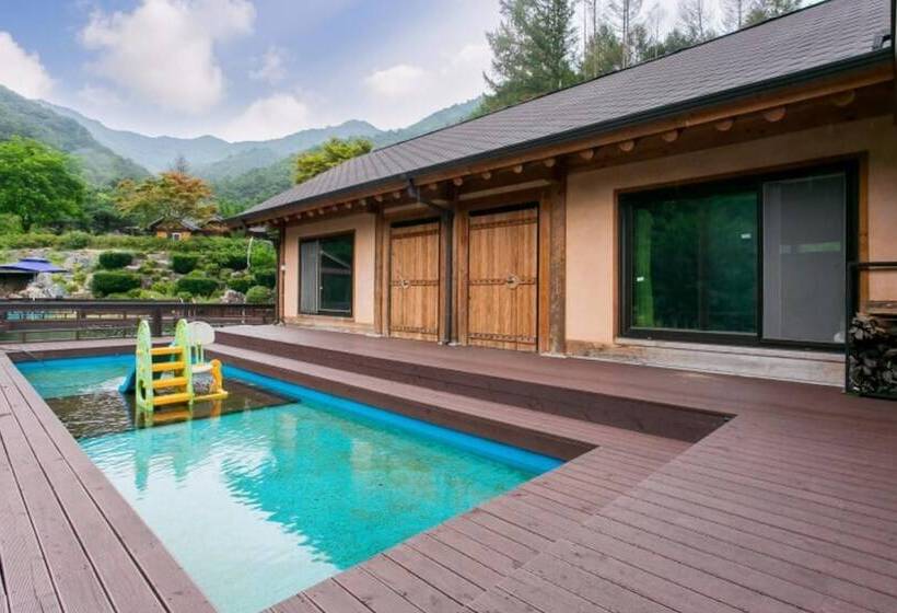 Youngwol Dudeokgol Hyu Pension