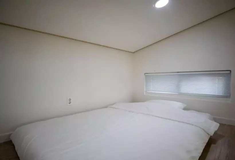 Boryeong Crown Pension