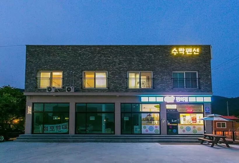 Buan Surak Pension