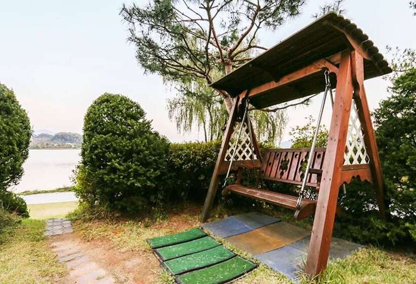 Chungju Hosuwiui Haru Pension