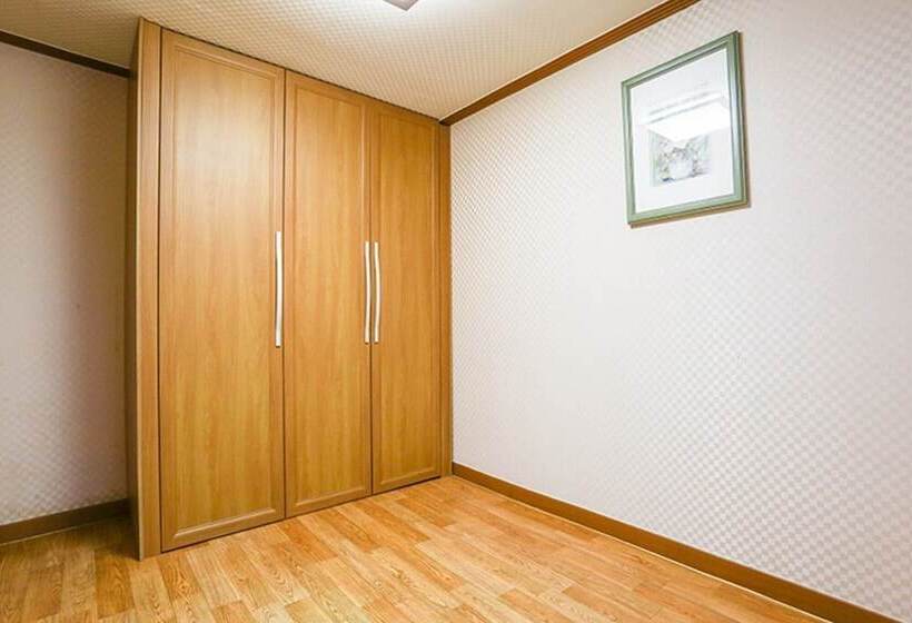 Chungju Hosuwiui Haru Pension