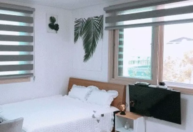 Damyang Sonamu Pension