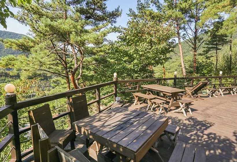 Danyang Supsogui Hyusik Pension