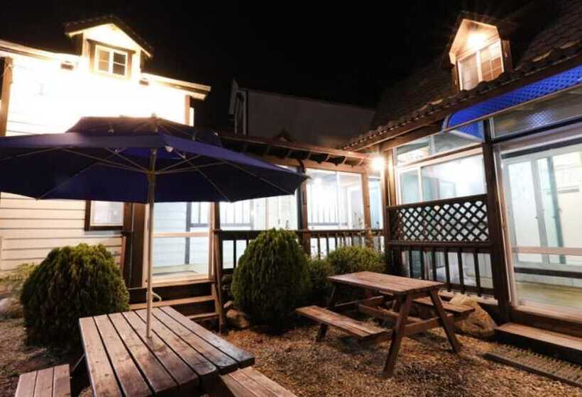 Gangneung Gyeongpo Paranbada Pension