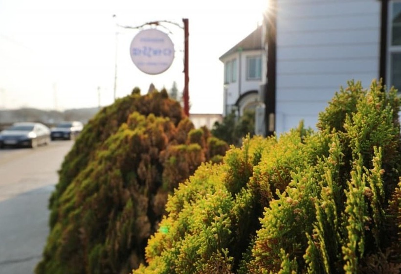 Gangneung Gyeongpo Paranbada Pension