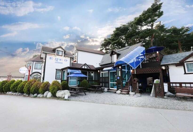 Gangneung Gyeongpo Paranbada Pension