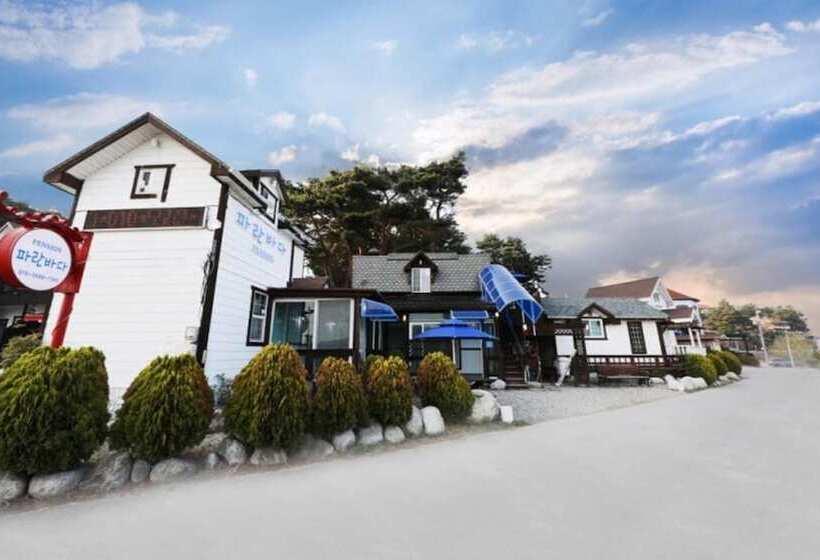 Gangneung Gyeongpo Paranbada Pension