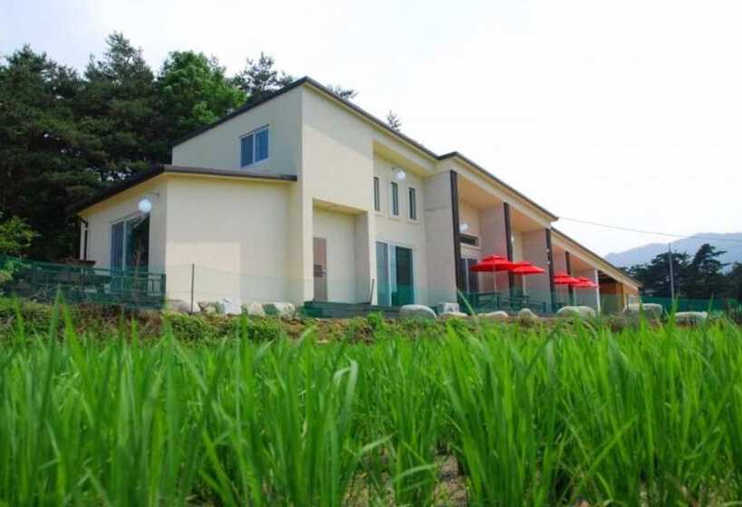 Gangneung Tyche House Pension