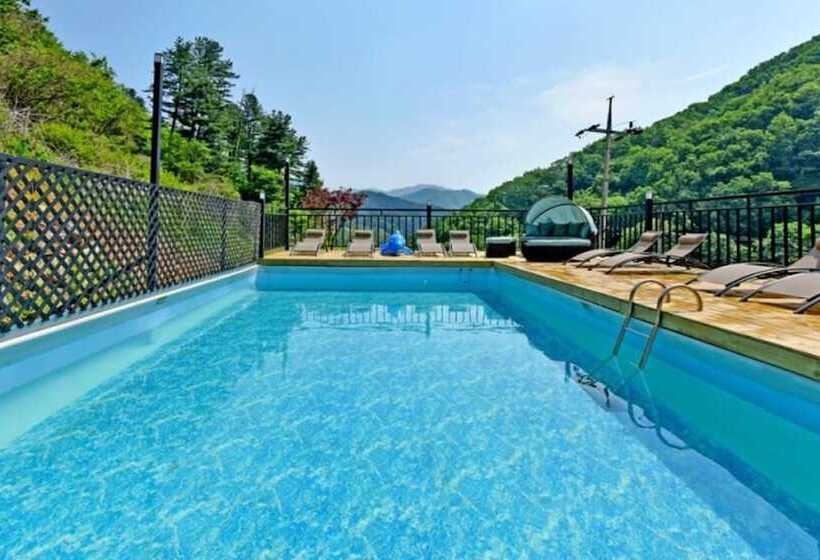 Gapyeong Pitch Coco Kids Pension