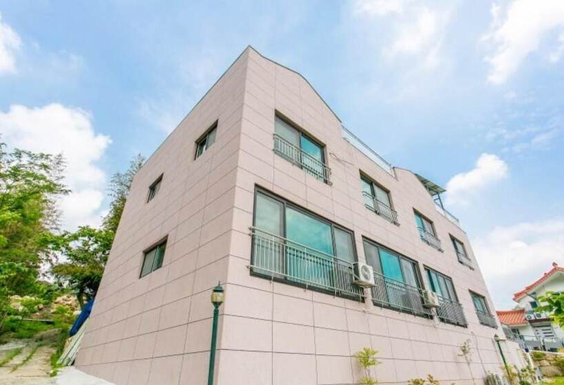 Gimhae Solar House Pension