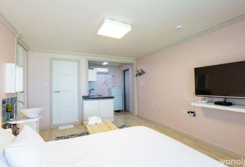 Goseong Bonobono Pension