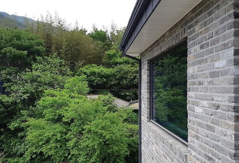 Hadong Monggeul Monggeul Pension