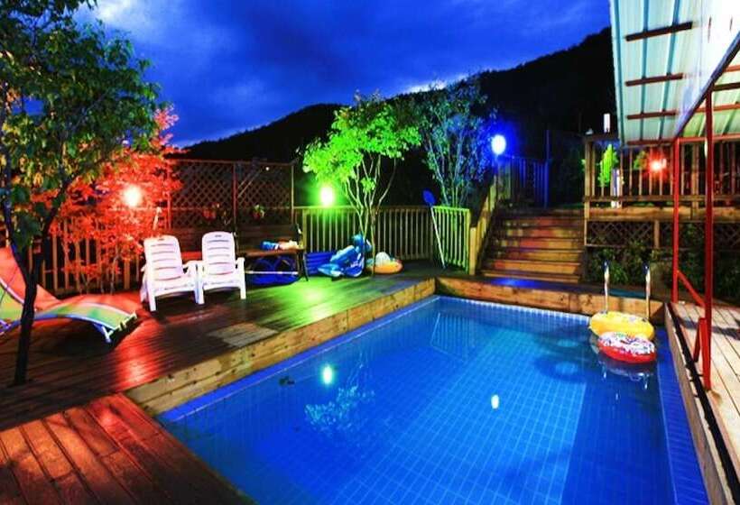 Hoengseong Modern Hill Pension