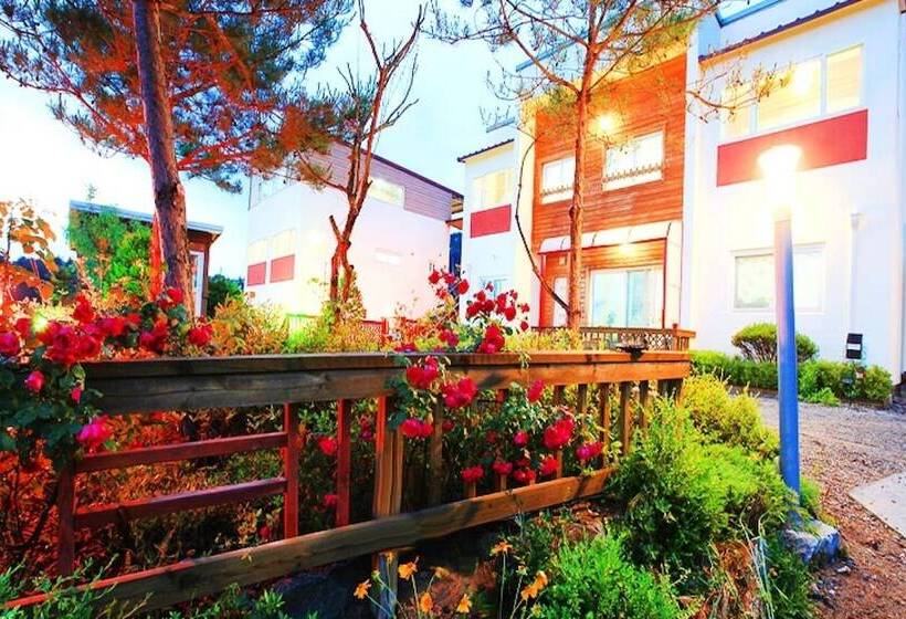 Hoengseong Modern Hill Pension