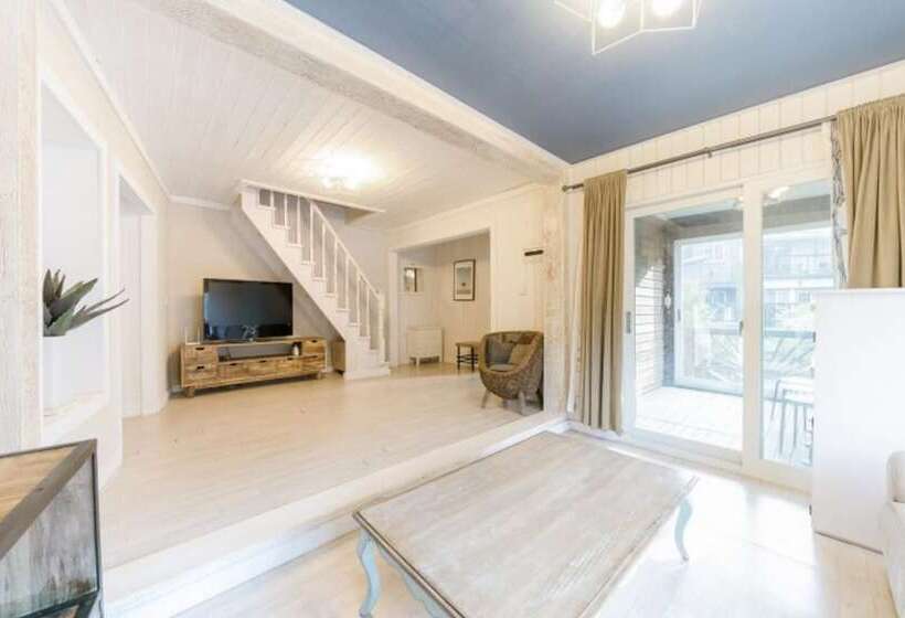 Hongcheon Fiction House Pension