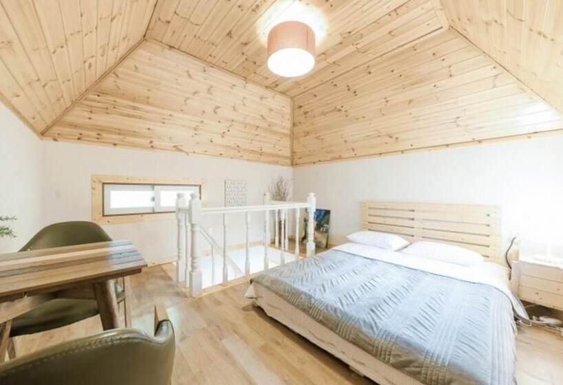 Hongcheon Fiction House Pension