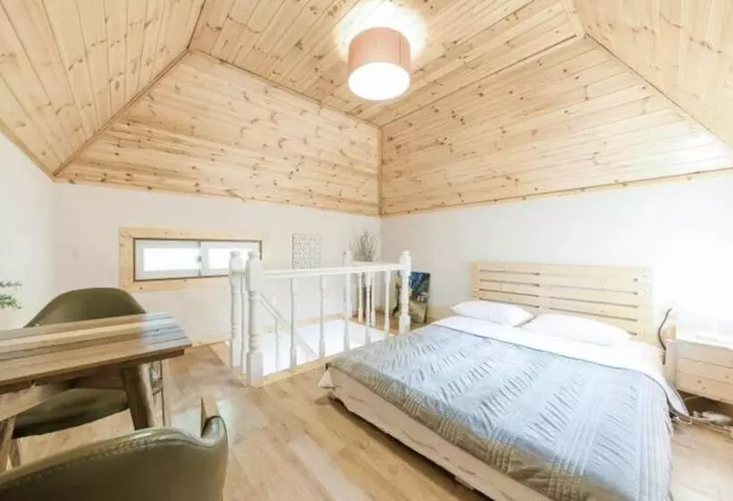 Hongcheon Fiction House Pension