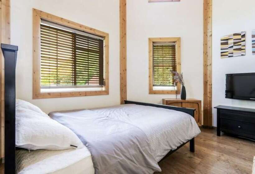 Hongcheon Fiction House Pension