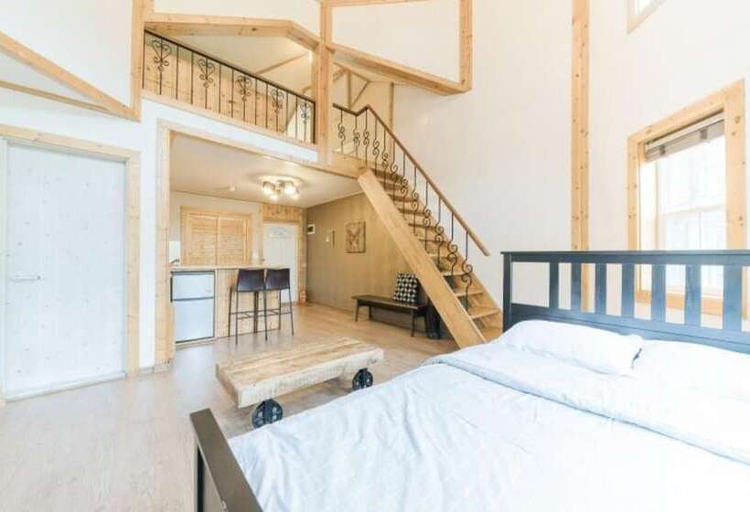 Hongcheon Fiction House Pension