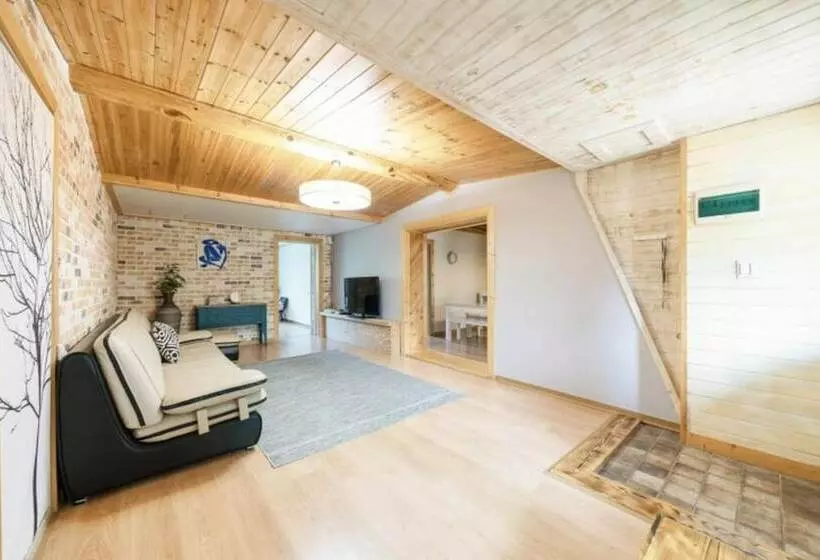 Hongcheon Fiction House Pension