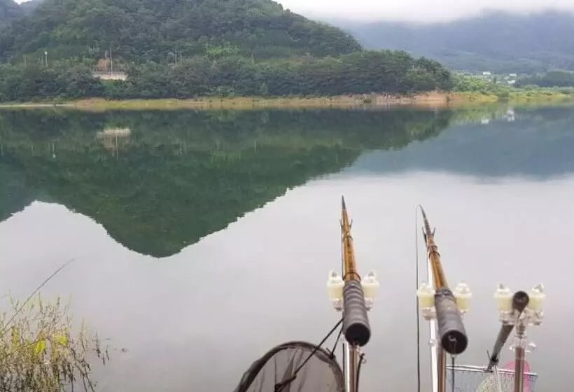 Hwacheon Pension Au