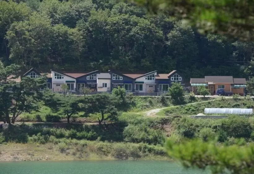Hwacheon Pension Au