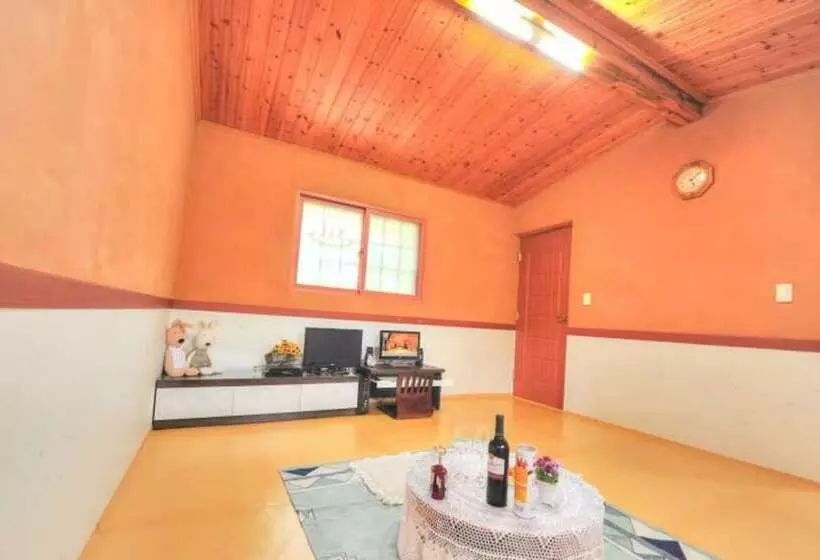 Inje Solbathwangto Pension