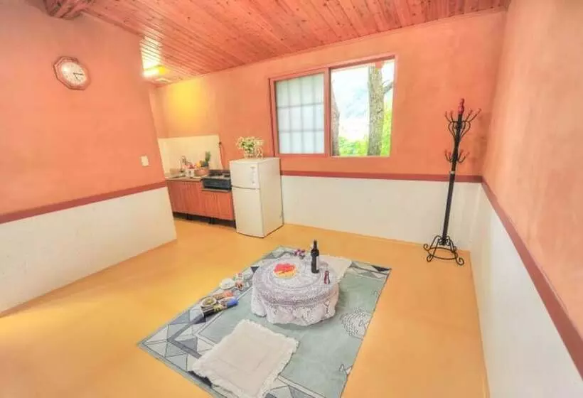 Inje Solbathwangto Pension