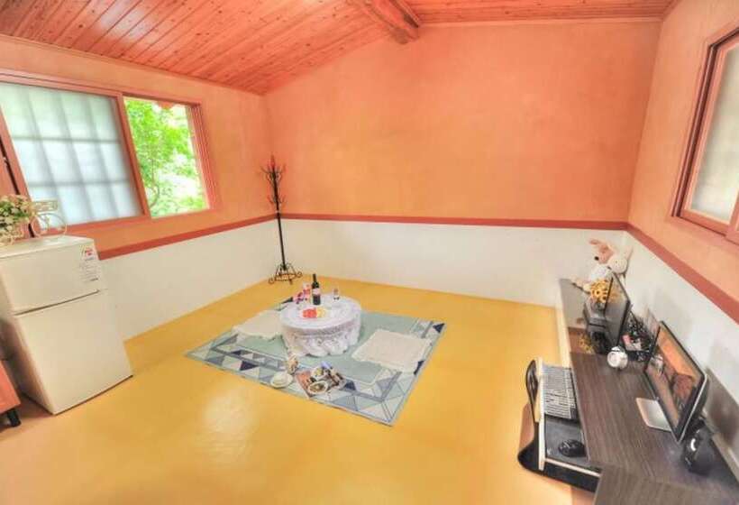 Inje Solbathwangto Pension