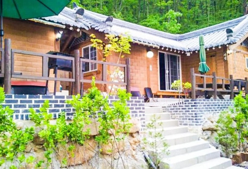 Namyangju Hanwoolchae Pension